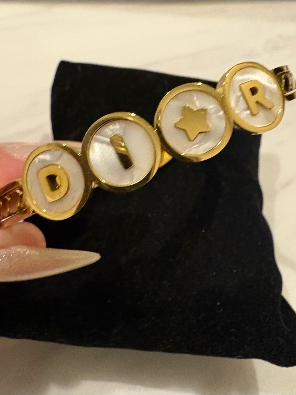 Gold plated Bangle Bracelet Mother of Pearl Gorgeous Like New